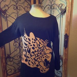 OST small woman’s sweater with sparkled leopard